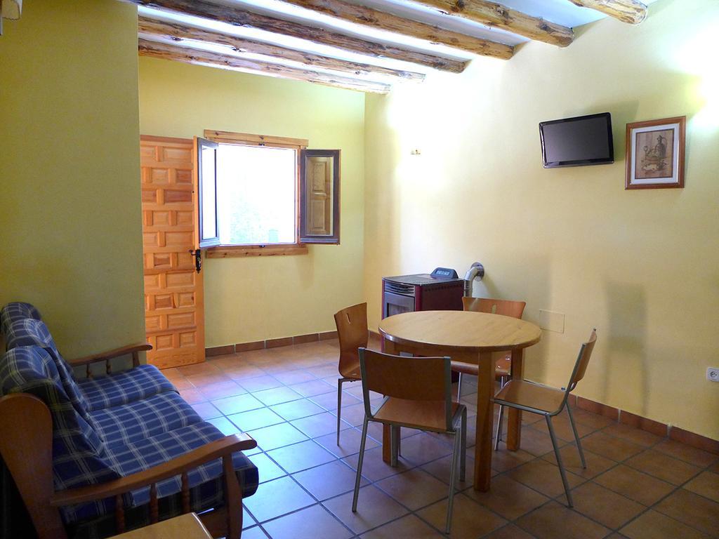 El Egio Guest House Cervera de Buitrago Bagian luar foto