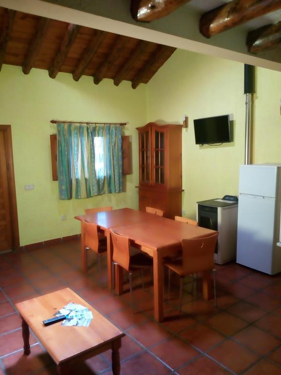 El Egio Guest House Cervera de Buitrago Bagian luar foto