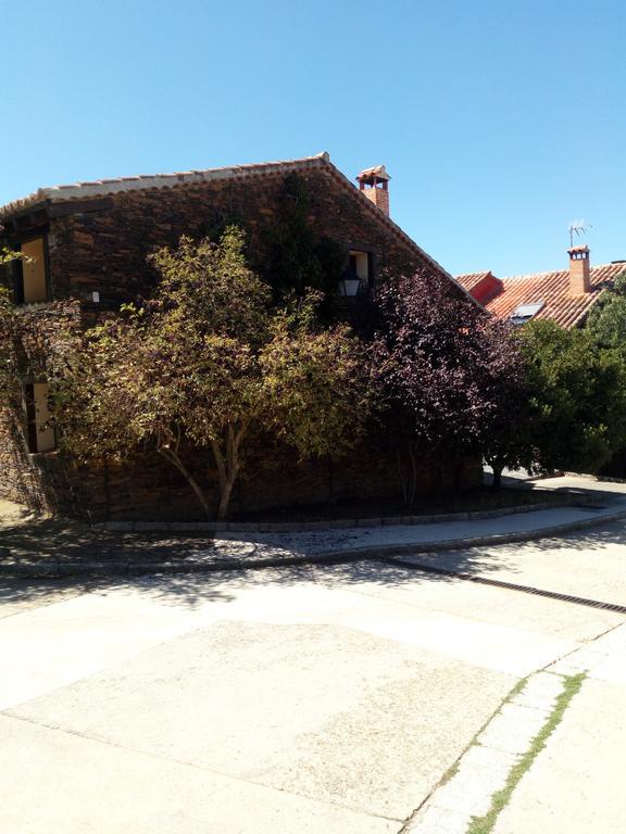 El Egio Guest House Cervera de Buitrago Bagian luar foto