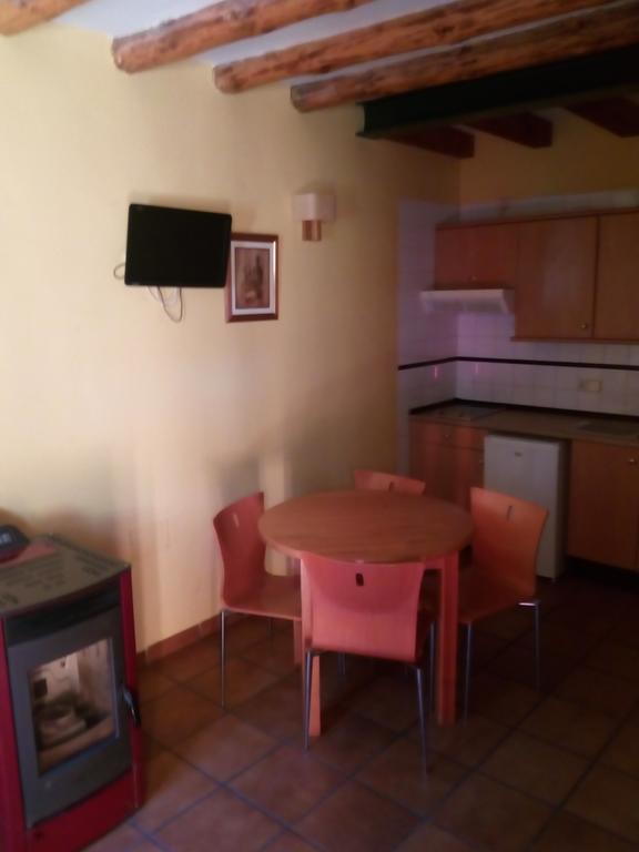 El Egio Guest House Cervera de Buitrago Bagian luar foto