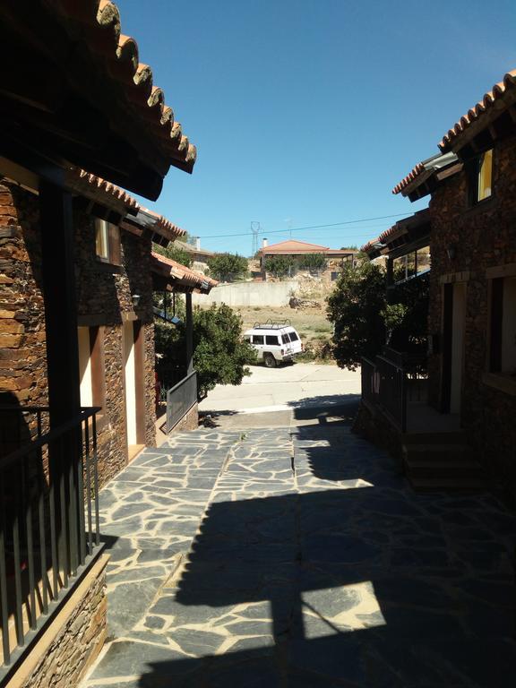 El Egio Guest House Cervera de Buitrago Bagian luar foto